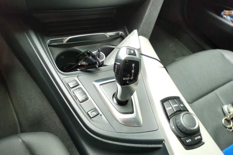 Used BMW 3 Series 2016 320Li Ambition Model Gear Lever