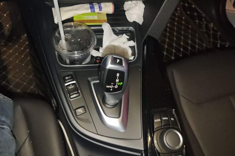 Used BMW 3 Series 2016 320Li Ambition Model Gear Lever