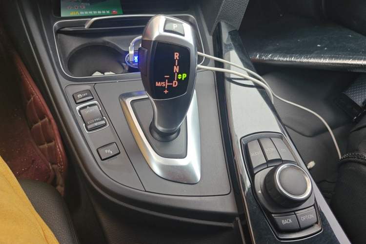 Used BMW 3 Series 2016 316Li Fashion Model Gear Lever