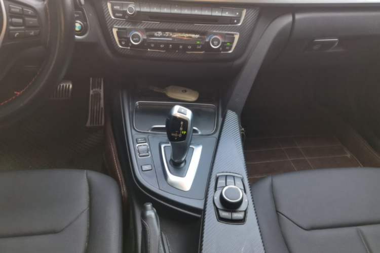 Used BMW 3 Series 2016 316i Fashion Model Gear Lever