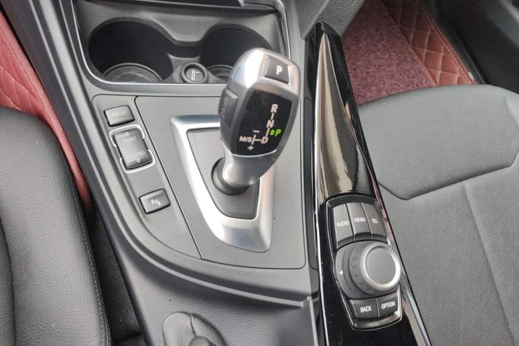 Used BMW 3 Series 2016 320Li Ambition Model Gear Lever