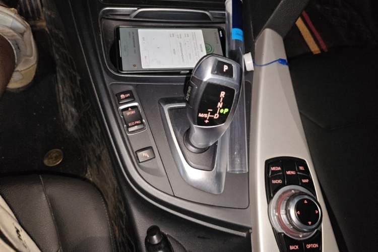 Used BMW 3 Series 2016 320Li Fashion Model Gear Lever