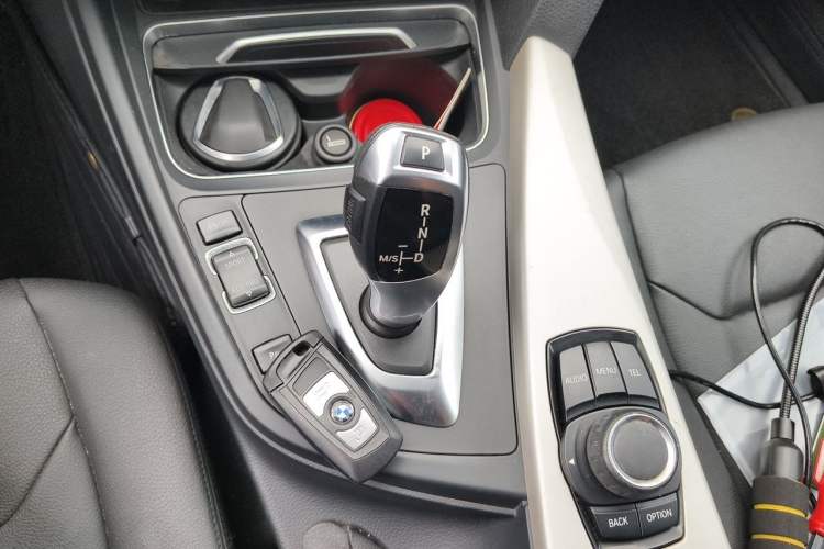 Used BMW 3 Series 2016 316i Fashion Model Gear Lever
