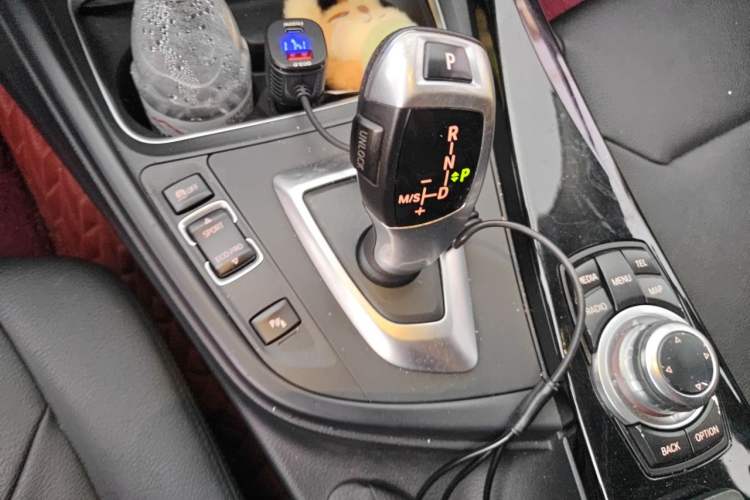 Used BMW 3 Series 2016 320Li Fashion Model Gear Lever