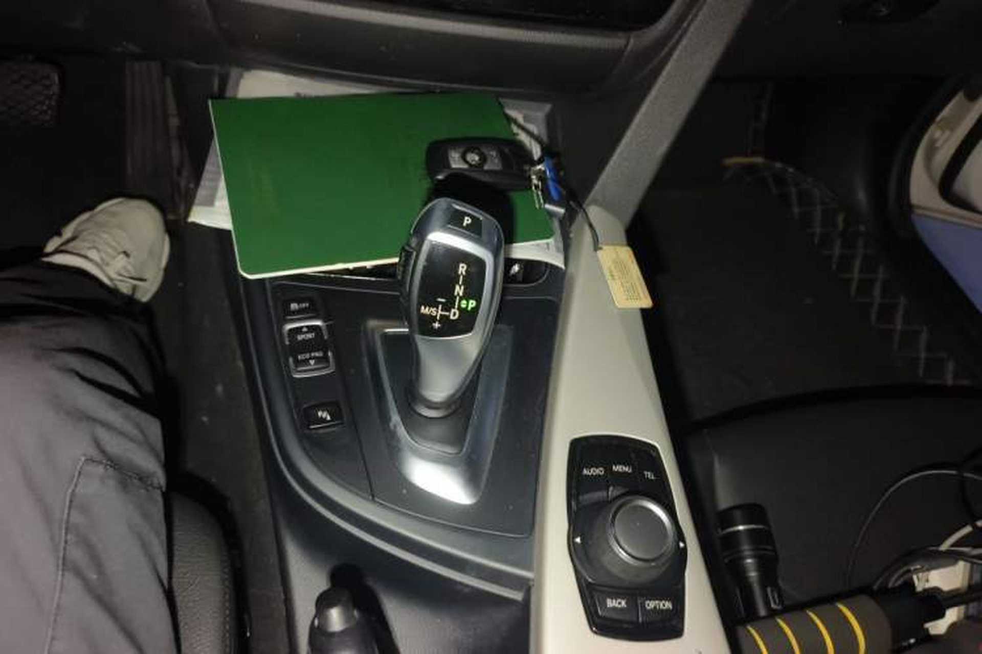 Used BMW 3 Series 2016 320Li Ambition Model Gear Lever