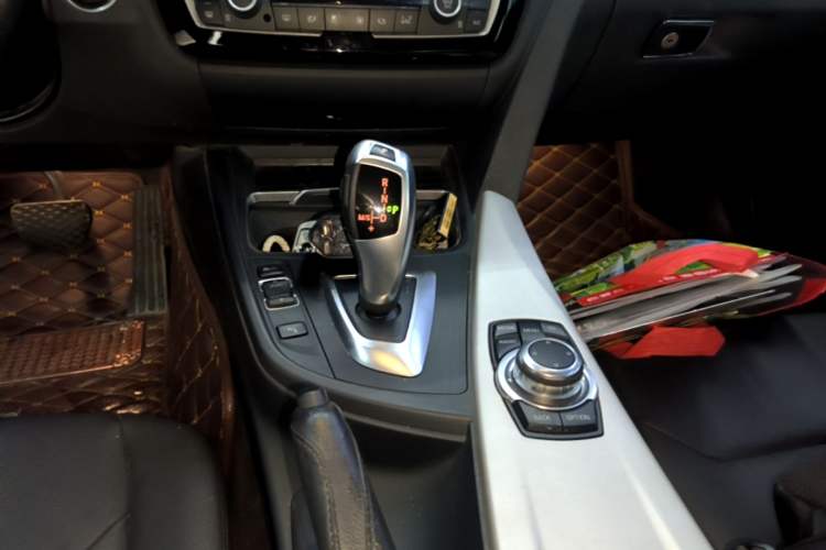 Used BMW 3 Series 2016 320Li Fashion Model Gear Lever