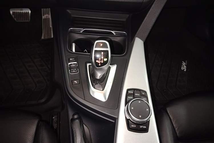 Used BMW 3 Series 2016 328i M Sport Gear Lever