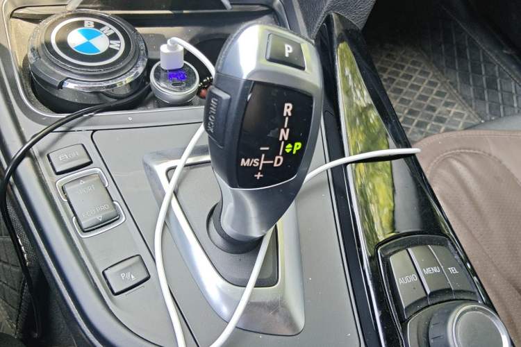 Used BMW 3 Series 2016 320Li Ambition Model Gear Lever