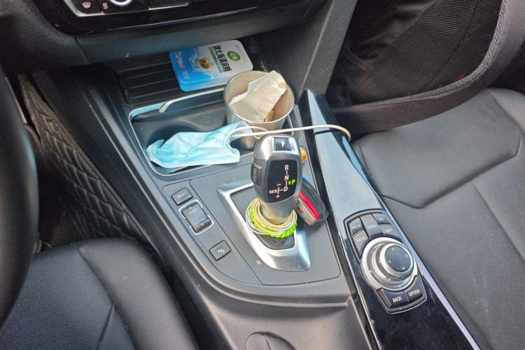 Used BMW 3 Series 2016 320i Fashion Model Gear Lever