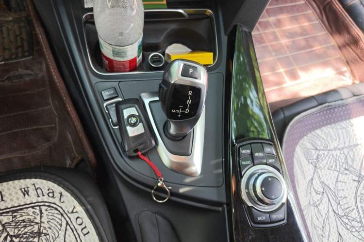 Used BMW 3 Series 2016 320i Fashion Model Gear Lever