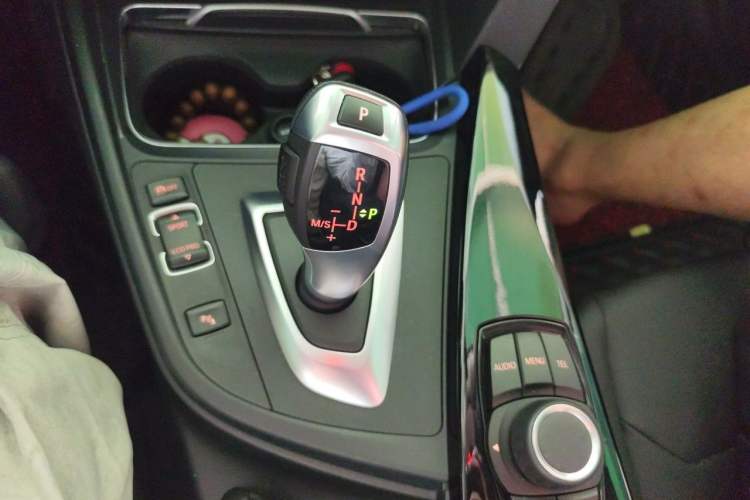 Used BMW 3 Series 2016 316i Fashion Model Gear Lever