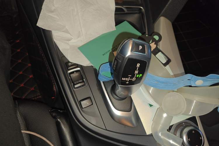 Used BMW 3 Series 2016 320i Fashion Model Gear Lever