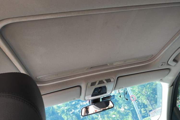 Used BMW 3 Series 2016 320Li Fashion Model Headliner