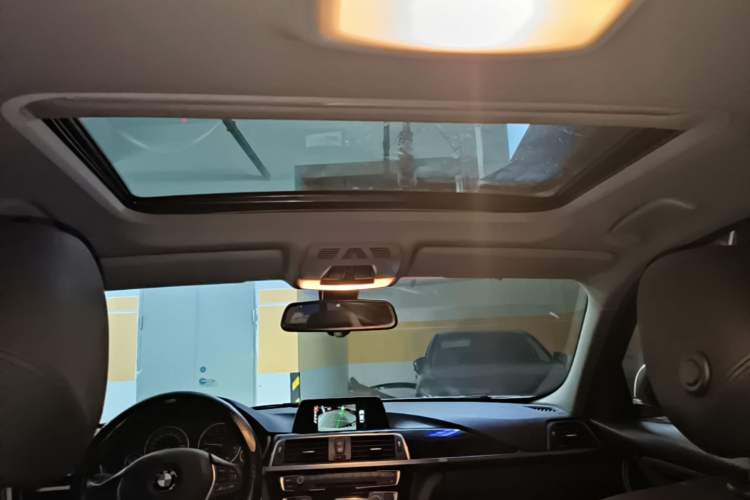 Used BMW 3 Series 2016 320i Fashion Model Headliner