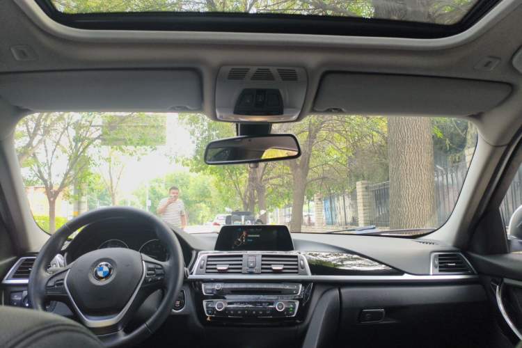 Used BMW 3 Series 2016 320Li Fashion Model Headliner