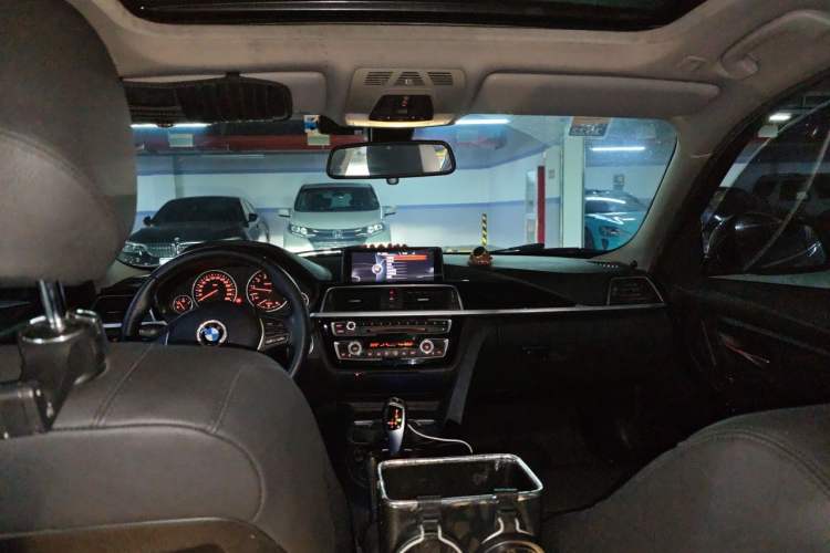 Used BMW 3 Series 2016 320Li Ambition Model Headliner