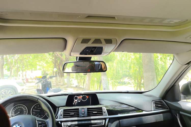 Used BMW 3 Series 2016 320i Fashion Model Headliner