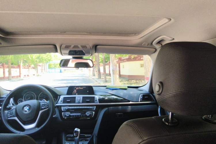 Used BMW 3 Series 2016 320Li Fashion Model Headliner