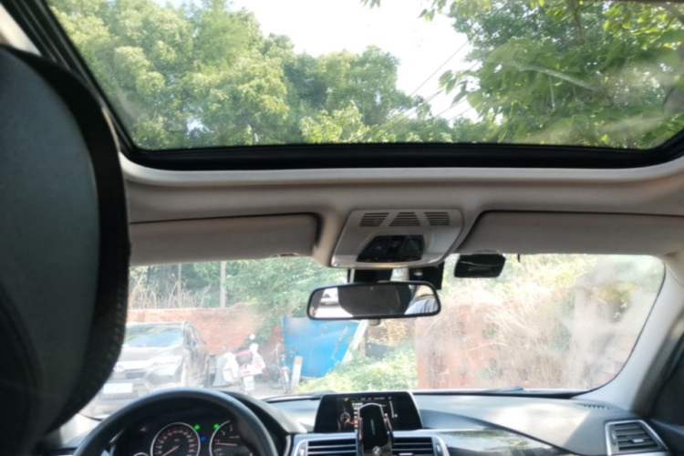 Used BMW 3 Series 2016 320Li Fashion Model Headliner