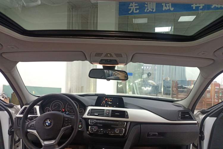 Used BMW 3 Series 2016 320Li Fashion Model Headliner