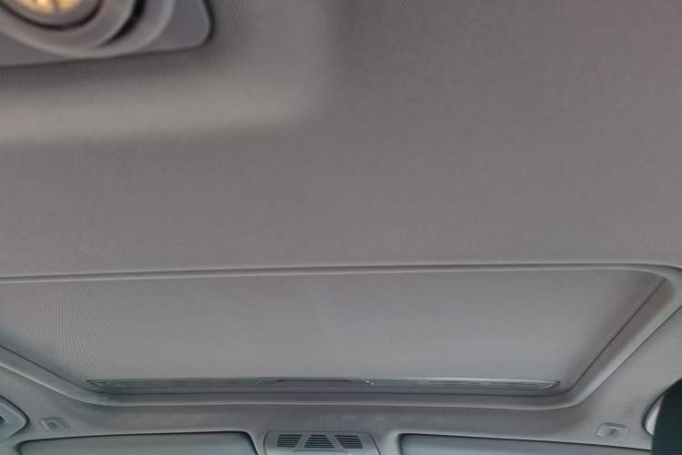 Used BMW 3 Series 2016 320Li Fashion Model Headliner