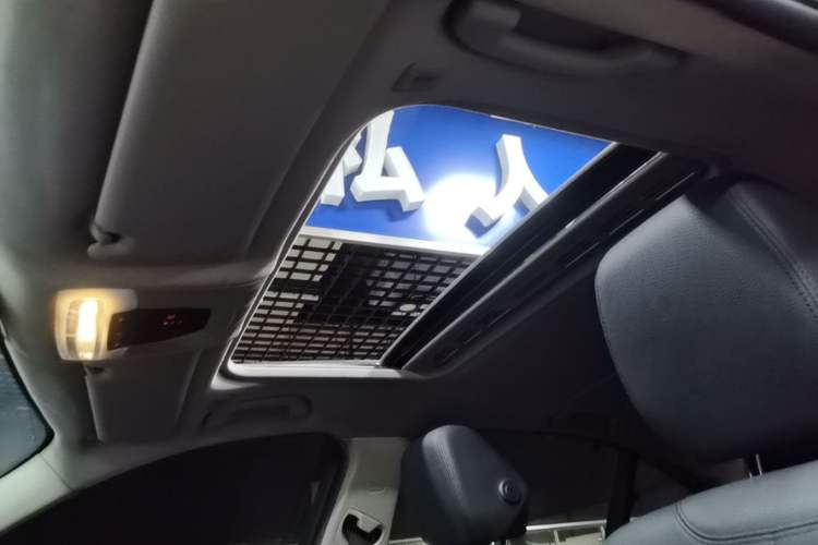 Used BMW 3 Series 2016 320Li Fashion Model Headliner