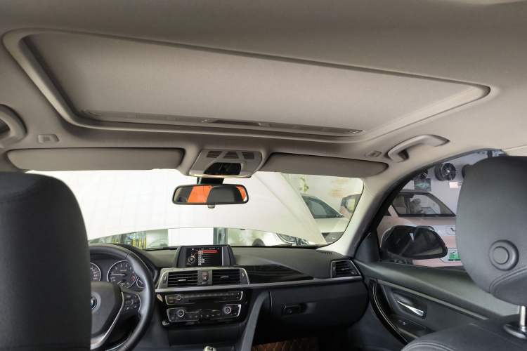 Used BMW 3 Series 2016 320Li Ambition Model Headliner