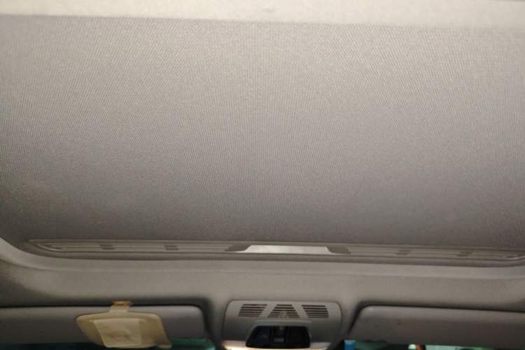 Used BMW 3 Series 2016 320Li Fashion Model Headliner