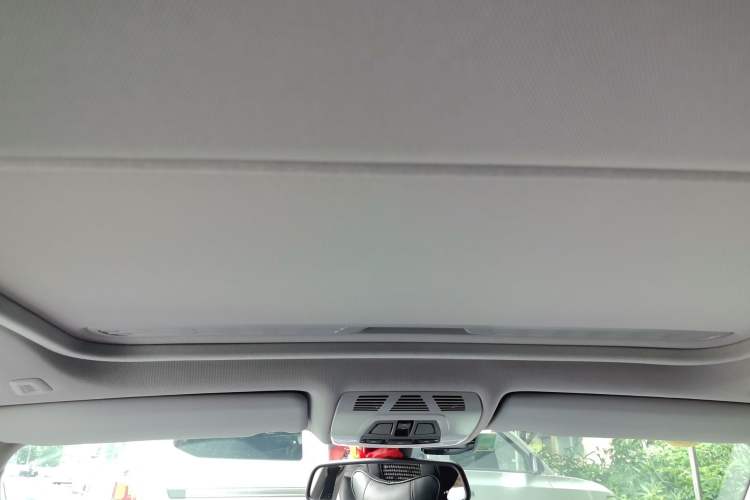 Used BMW 3 Series 2016 316Li Fashion Model Headliner