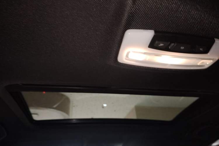 Used BMW 3 Series 2016 328i M Sport Headliner