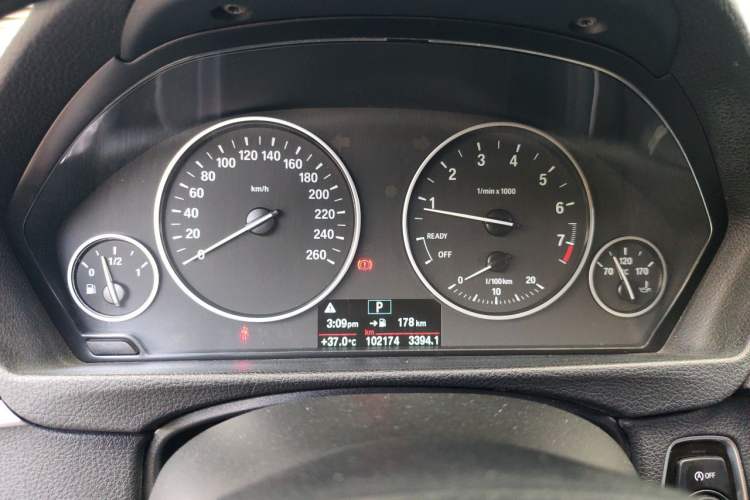 Used BMW 3 Series 2016 320Li Ambition Model Instrument Cluster