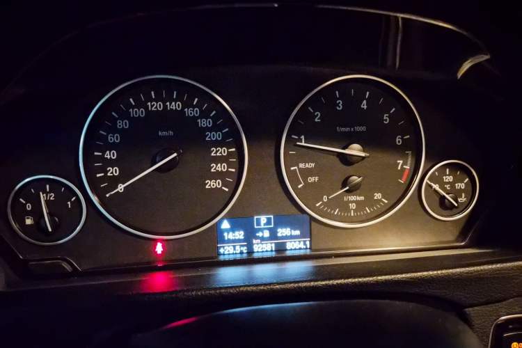 Used BMW 3 Series 2016 320i Fashion Model Instrument Cluster