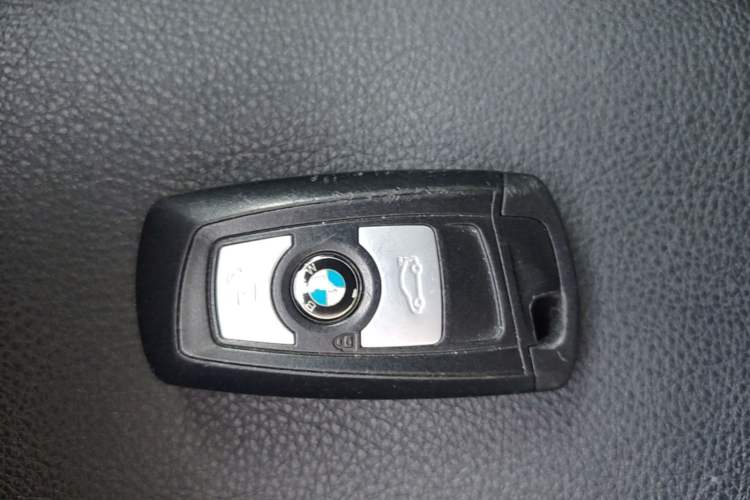 Used BMW 3 Series 2016 320Li Fashion Model Interior 1