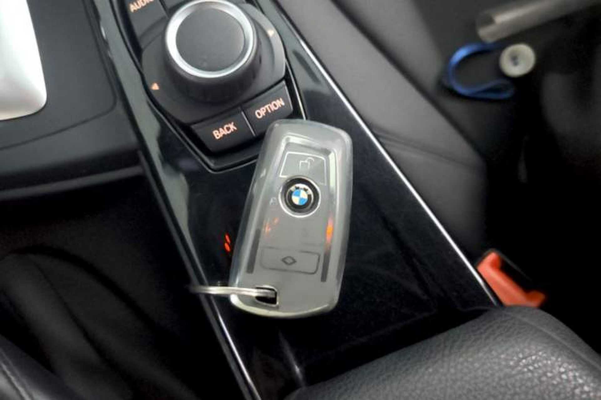 Used BMW 3 Series 2016 320Li Ambition Model Interior 1