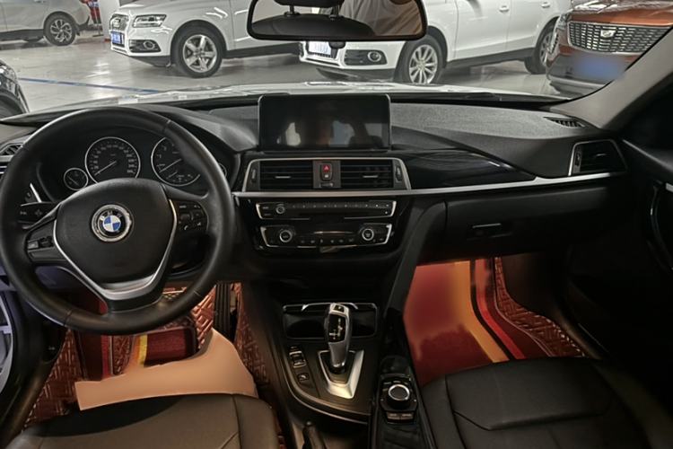 Used BMW 3 Series 2016 320Li Ambition Model Interior 1