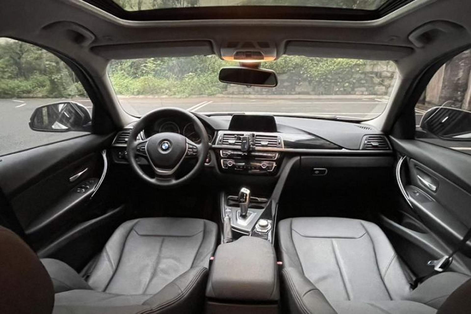 Used BMW 3 Series 2016 320Li Fashion Model Interior 1