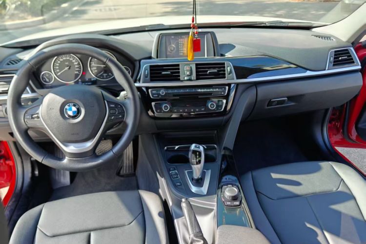 Used BMW 3 Series 2016 320Li Ambition Model Interior 1