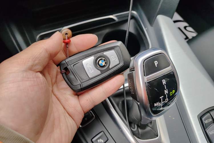 Used BMW 3 Series 2016 328Li Fashion Model Interior 1