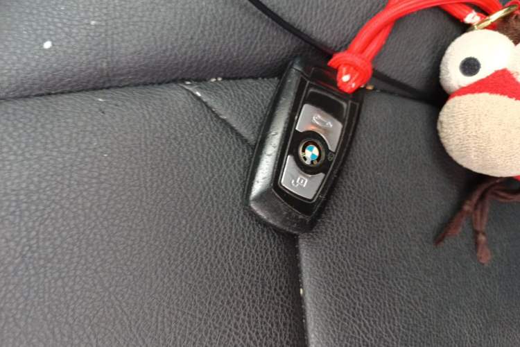 Used BMW 3 Series 2016 316i Fashion Model Interior 1