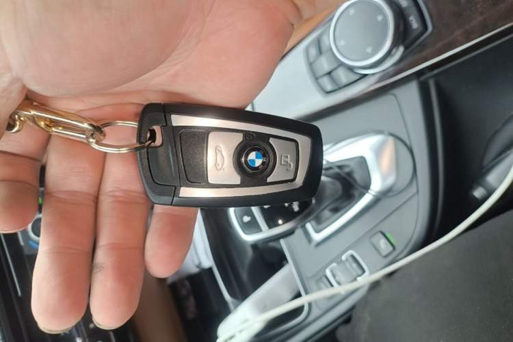 Used BMW 3 Series 2016 328Li Luxury Design Package Interior 1