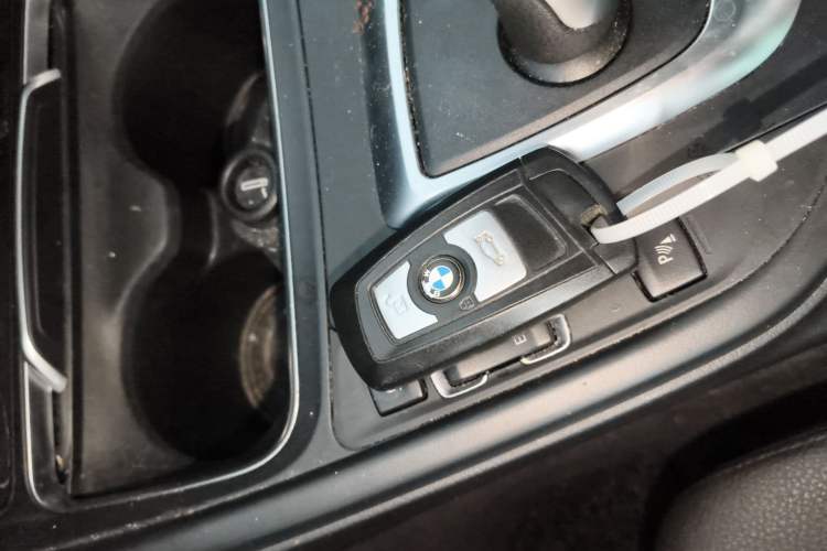 Used BMW 3 Series 2016 320Li Fashion Model Interior 1