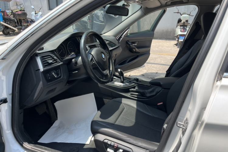Used BMW 3 Series 2016 320Li Ambition Model Interior 2