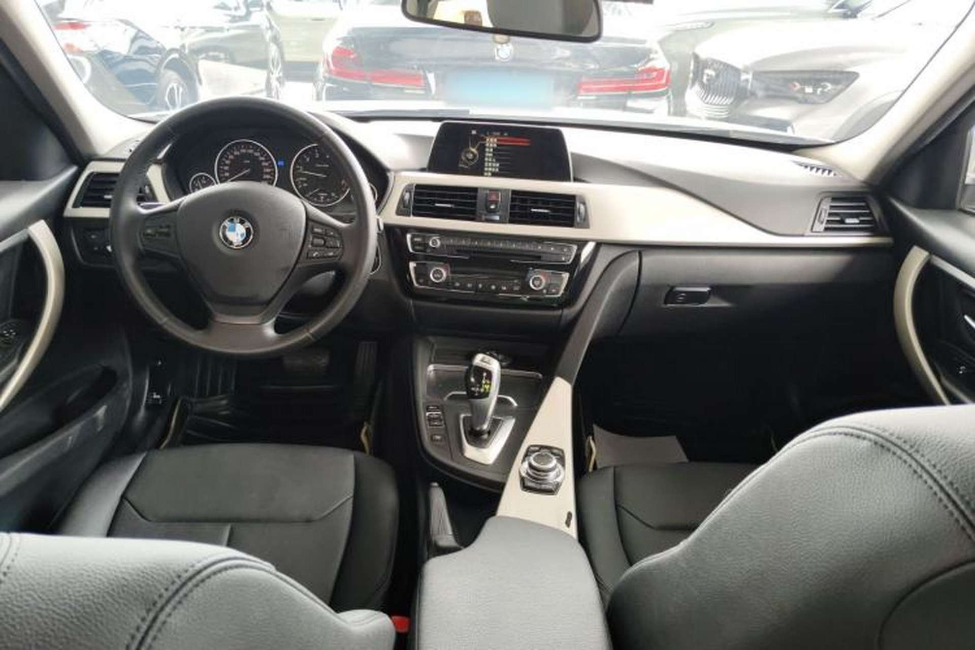 Used BMW 3 Series 2016 320Li Fashion Model Interior 2
