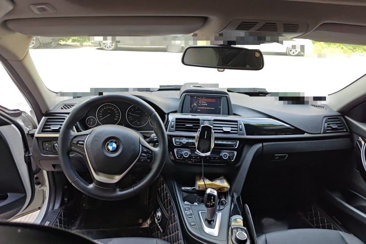 Used BMW 3 Series 2016 316Li Fashion Model Interior 2