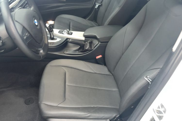 Used BMW 3 Series 2016 320Li Fashion Model Interior 2