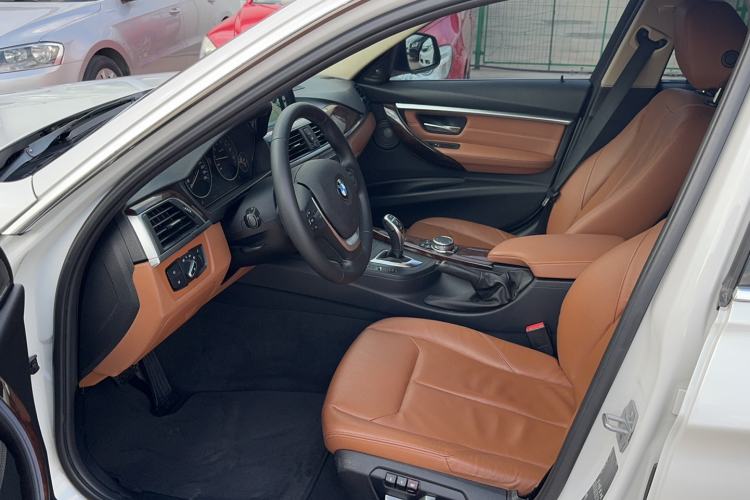 Used BMW 3 Series 2016 328Li Luxury Design Package Interior 3