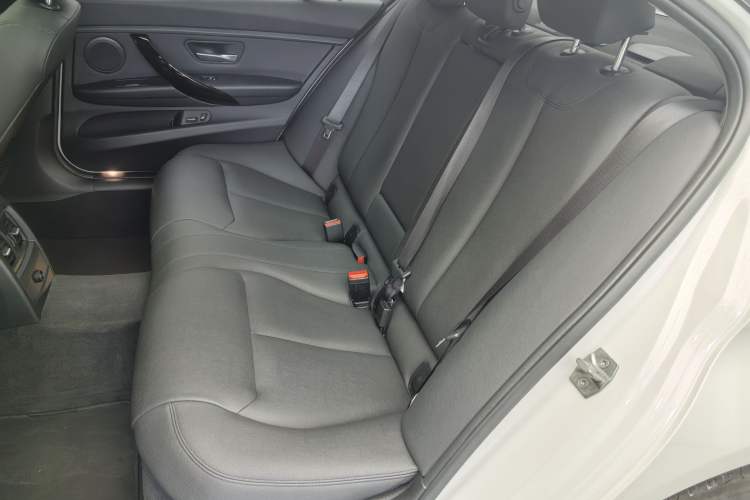 Used BMW 3 Series 2016 316Li Fashion Model Interior 3