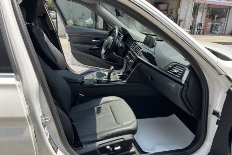 Used BMW 3 Series 2016 320Li Ambition Model Interior 3