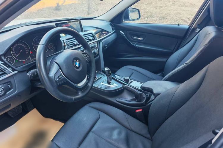 Used BMW 3 Series 2016 316i Fashion Model Interior 3