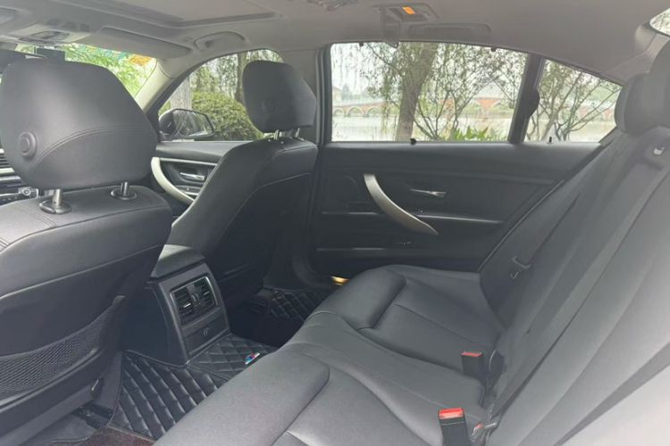 Used BMW 3 Series 2016 320Li Ambition Model Interior 3